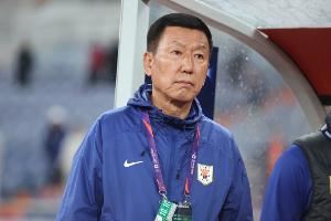 媒体人：只要今天没有进一步消息，崔康熙暂时就不会下课